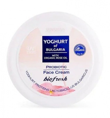     Yoghurt & Organic Rose Oil